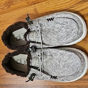 Hey dude womens size 11